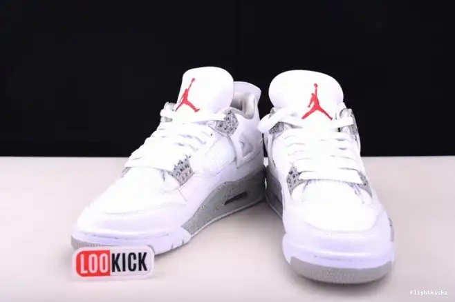 4 CT8527-100 White Retro Oreo Jordan (2021) 0506